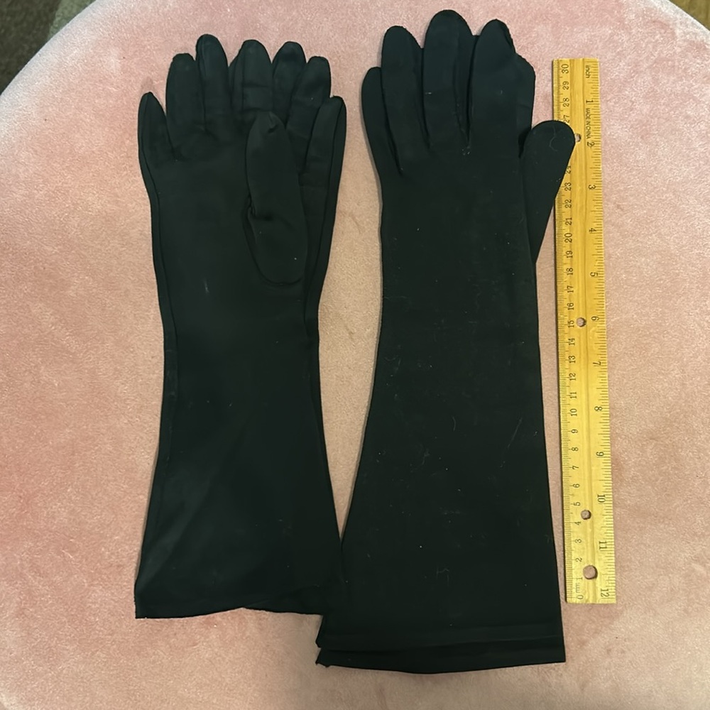 Ladies Long Vintage Suede Gloves mid arm